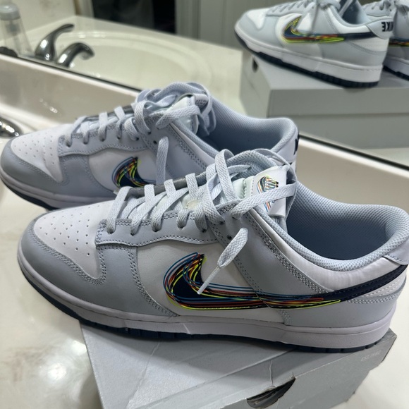 Nike Dunk Low ‘3D Swoosh’ - Picture 1 of 3